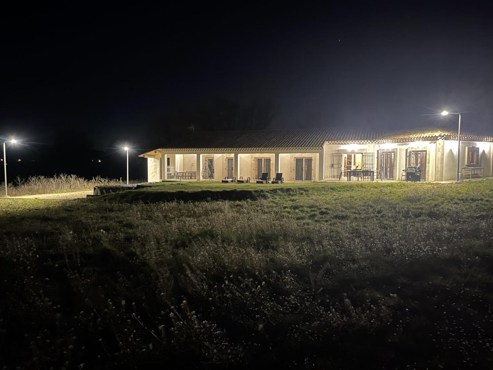 Villa Rians Rians  Extérieur photo